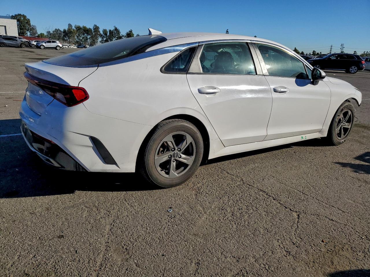 2022 KIA K5
