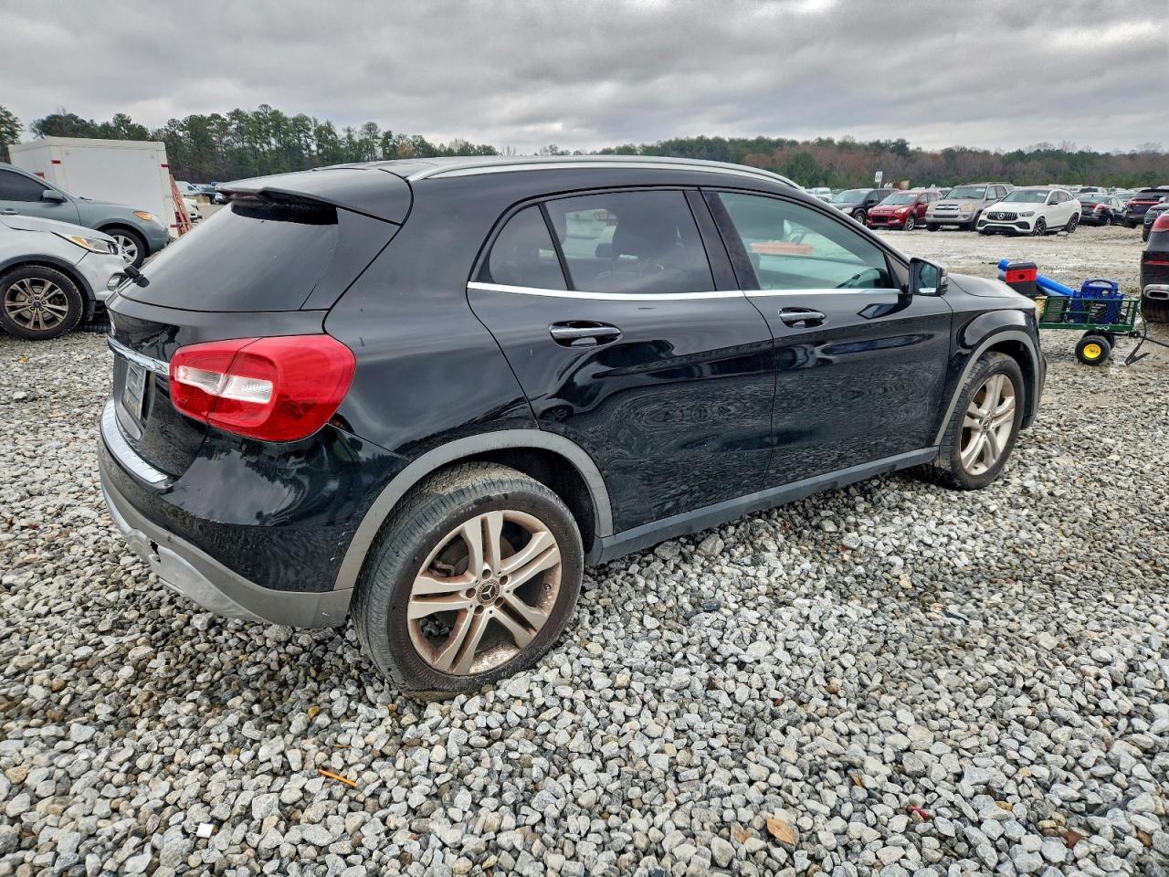 2018 MERCEDES-BENZ GLA-Class