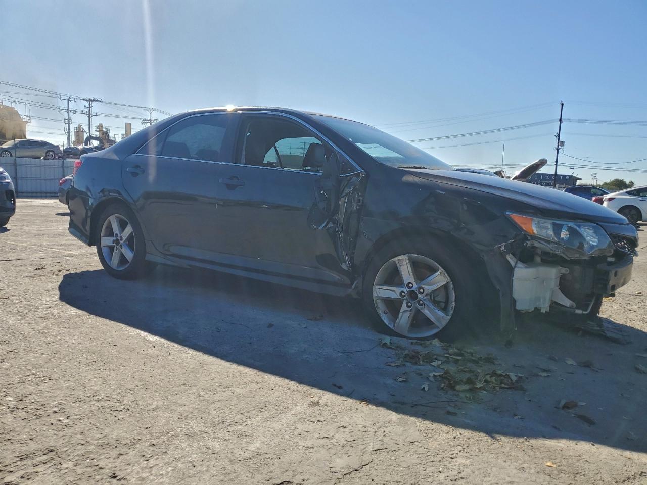 2014 TOYOTA CAMRY
