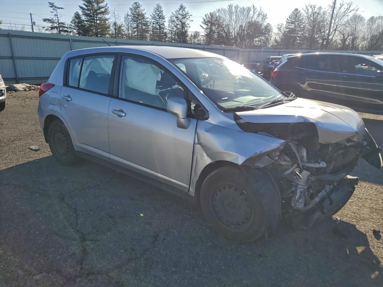 2009 NISSAN VERSA