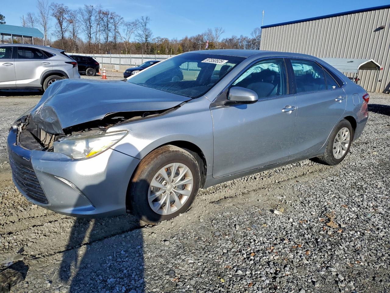 2017 TOYOTA CAMRY