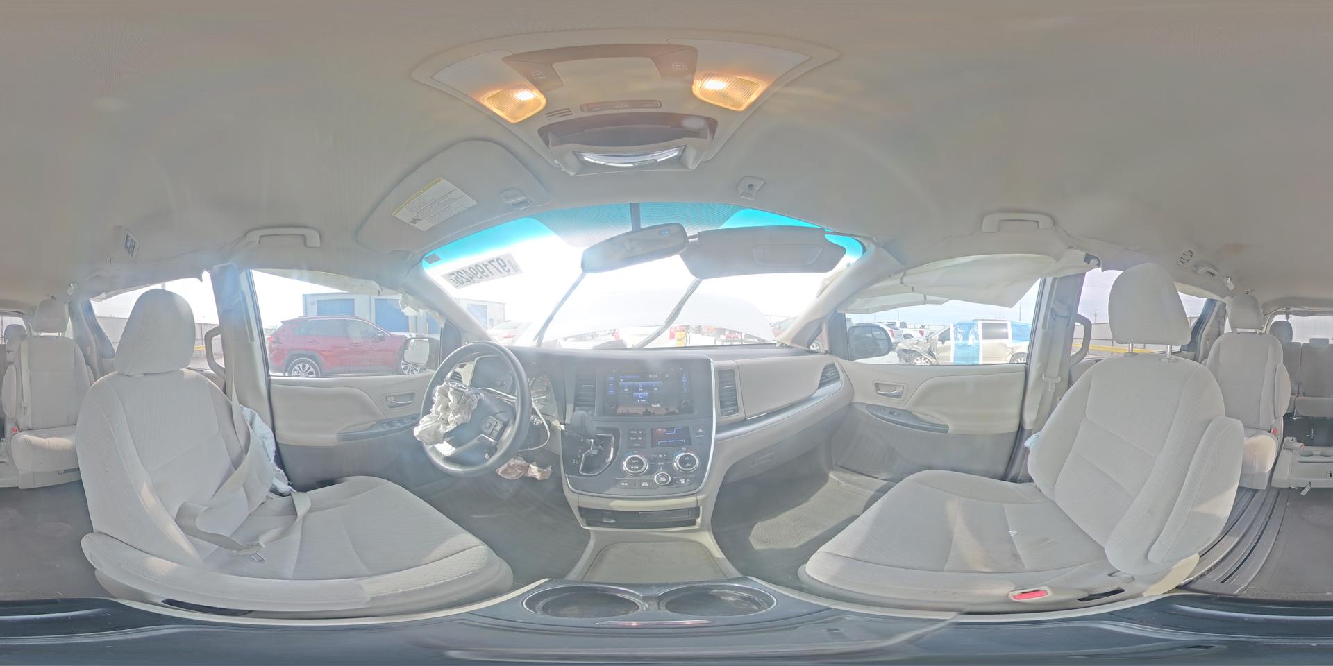 2015 TOYOTA SIENNA