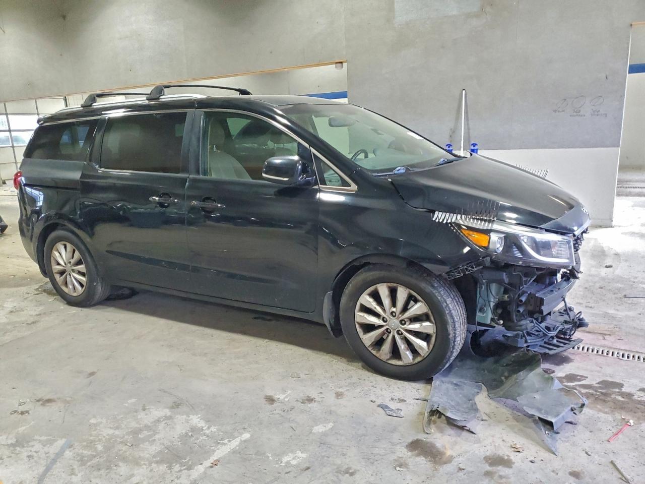 2016 KIA SEDONA