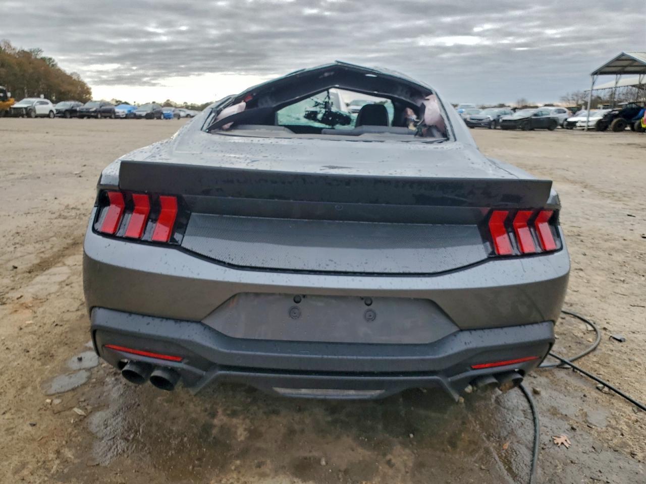 2025 FORD MUSTANG