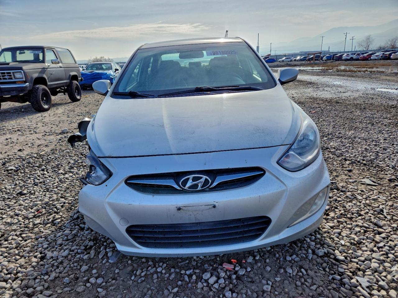 2013 HYUNDAI ACCENT