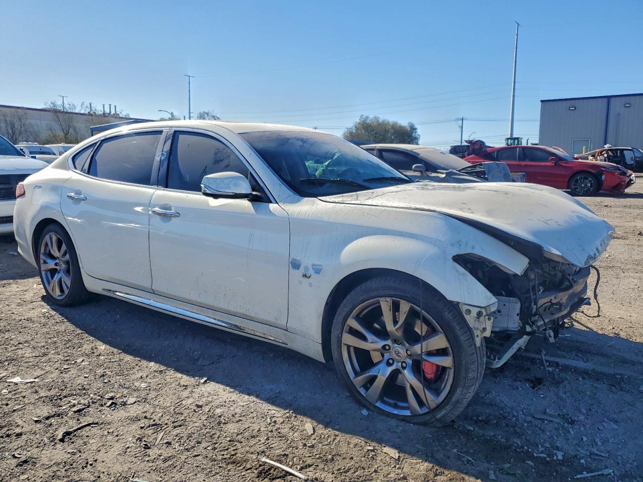 2015 INFINITI Q70