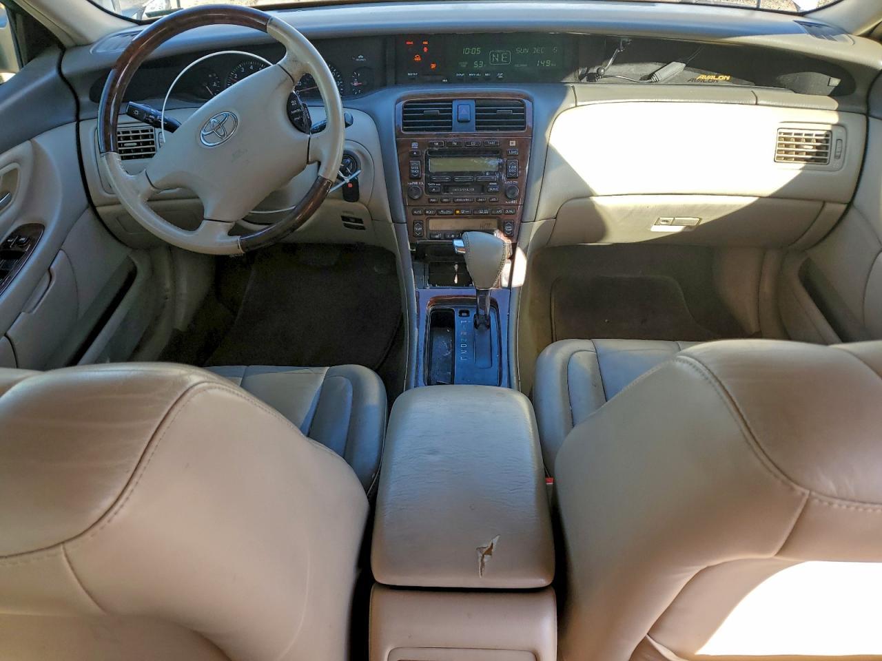 2003 TOYOTA Avalon