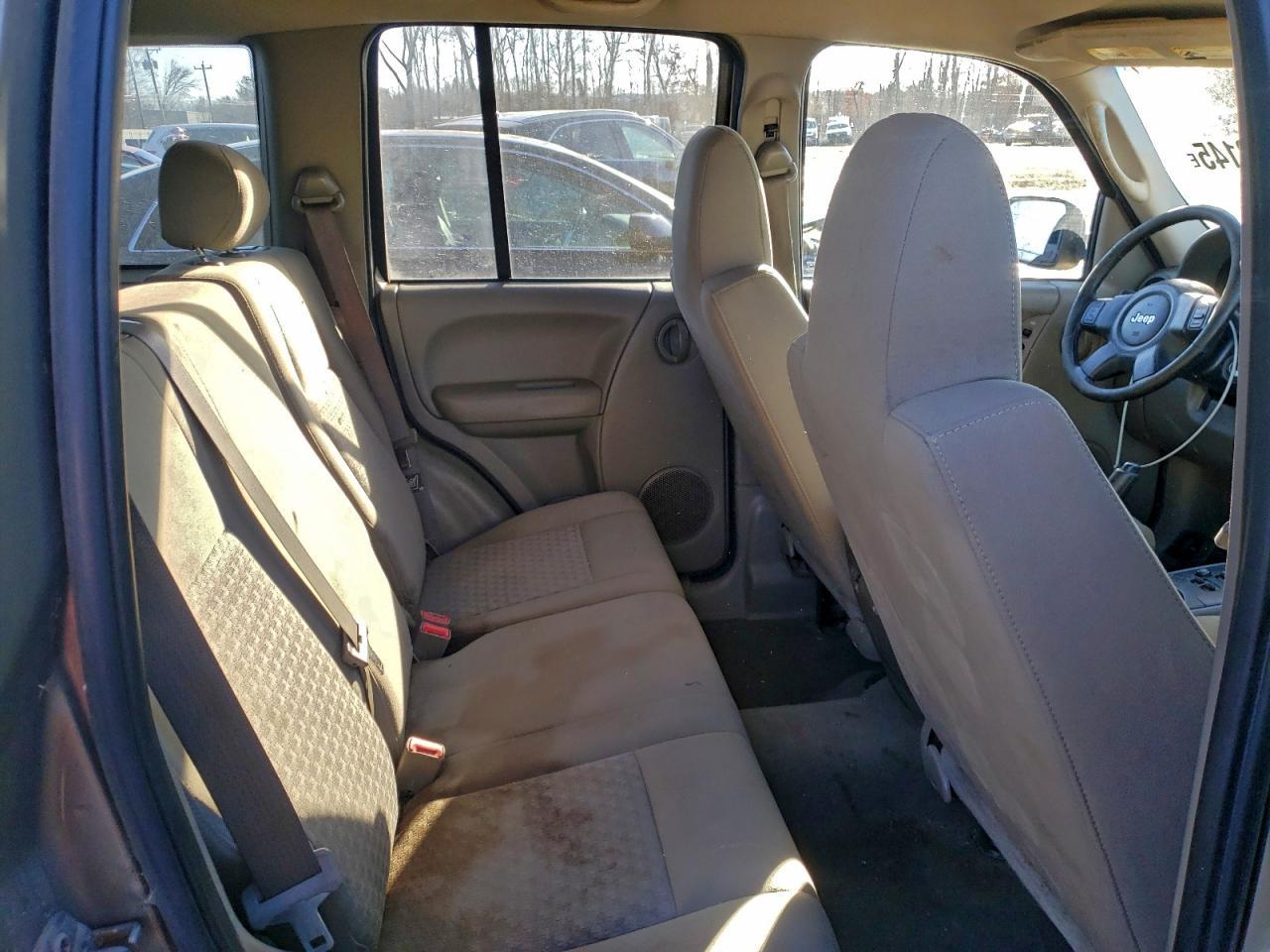 2005 JEEP Liberty