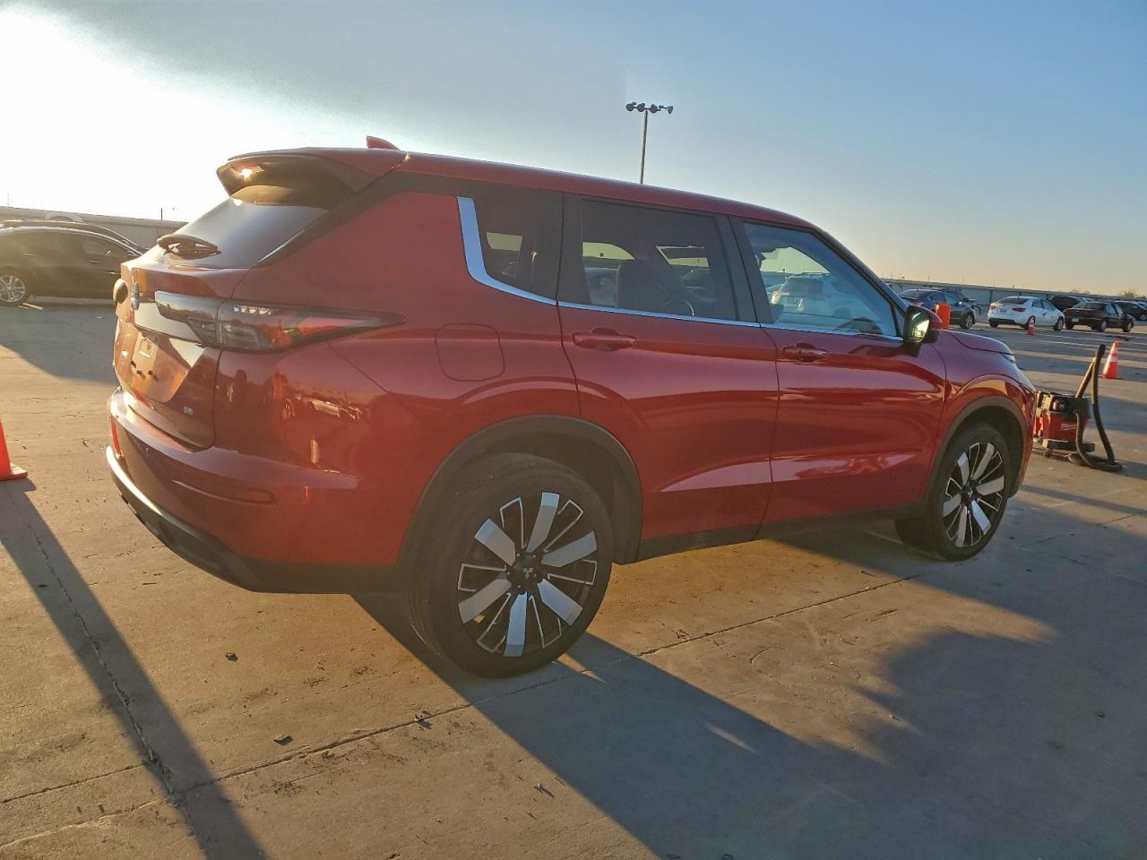 2025 MITSUBISHI outlander