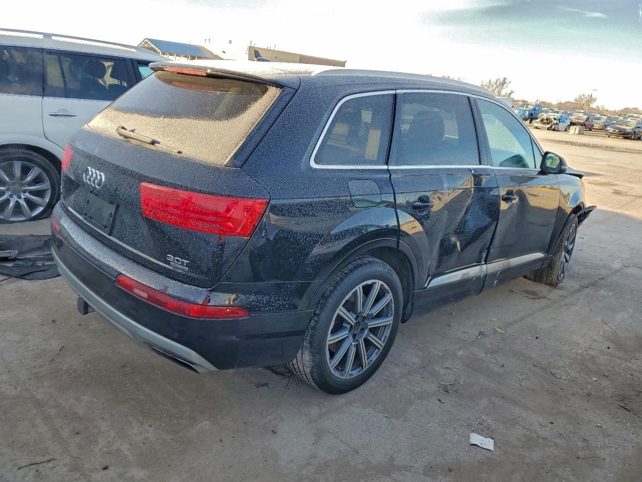 2017 AUDI Q7