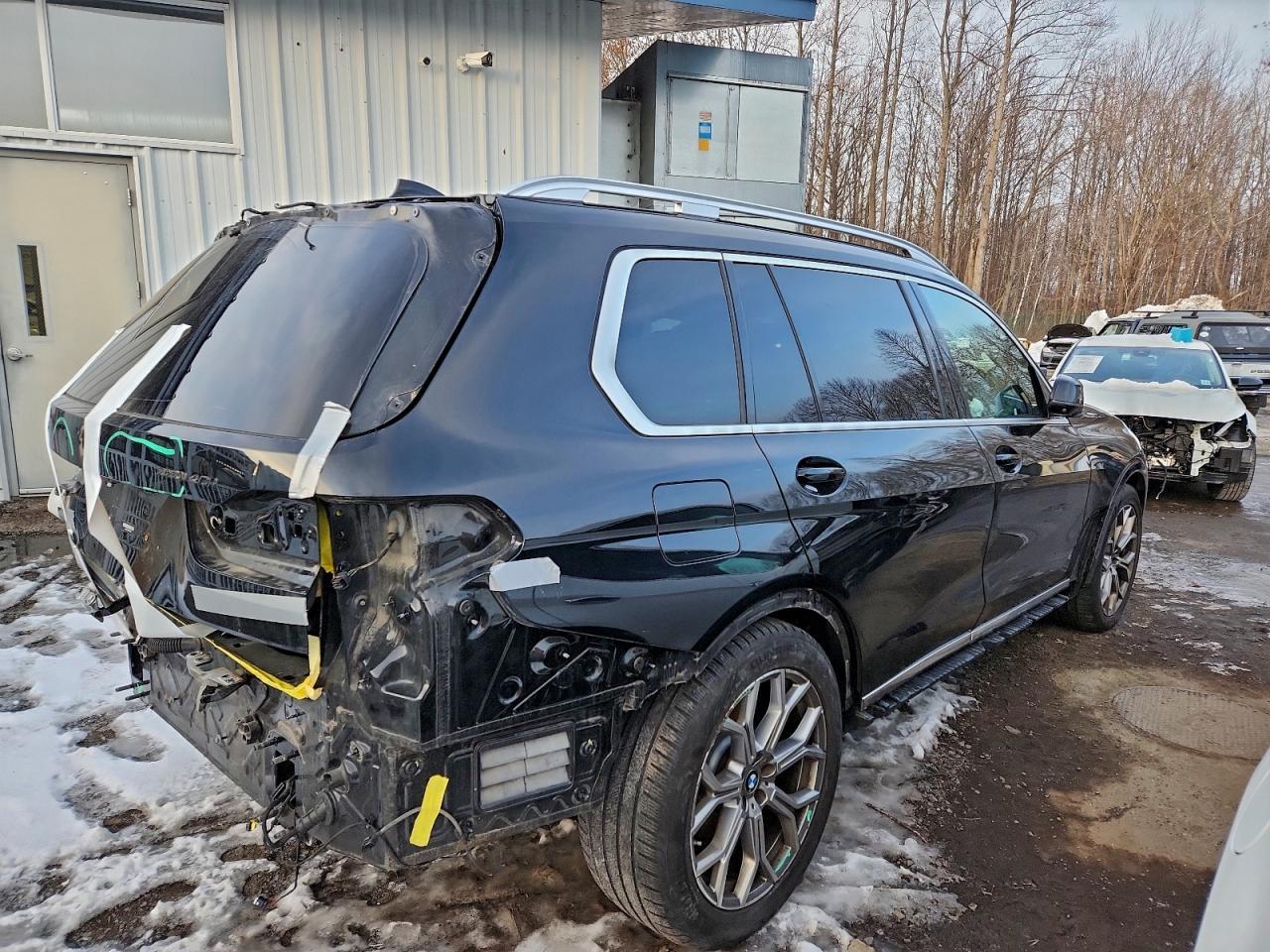 2021 BMW X7