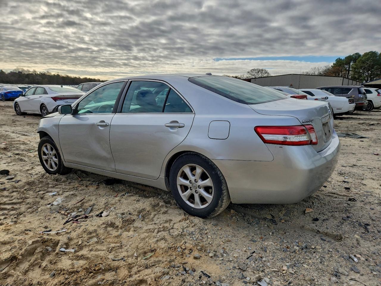 2011 TOYOTA CAMRY