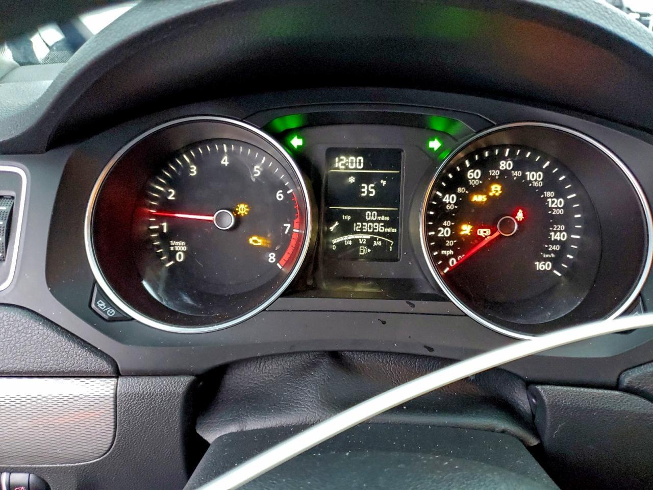 2018 VOLKSWAGEN JETTA