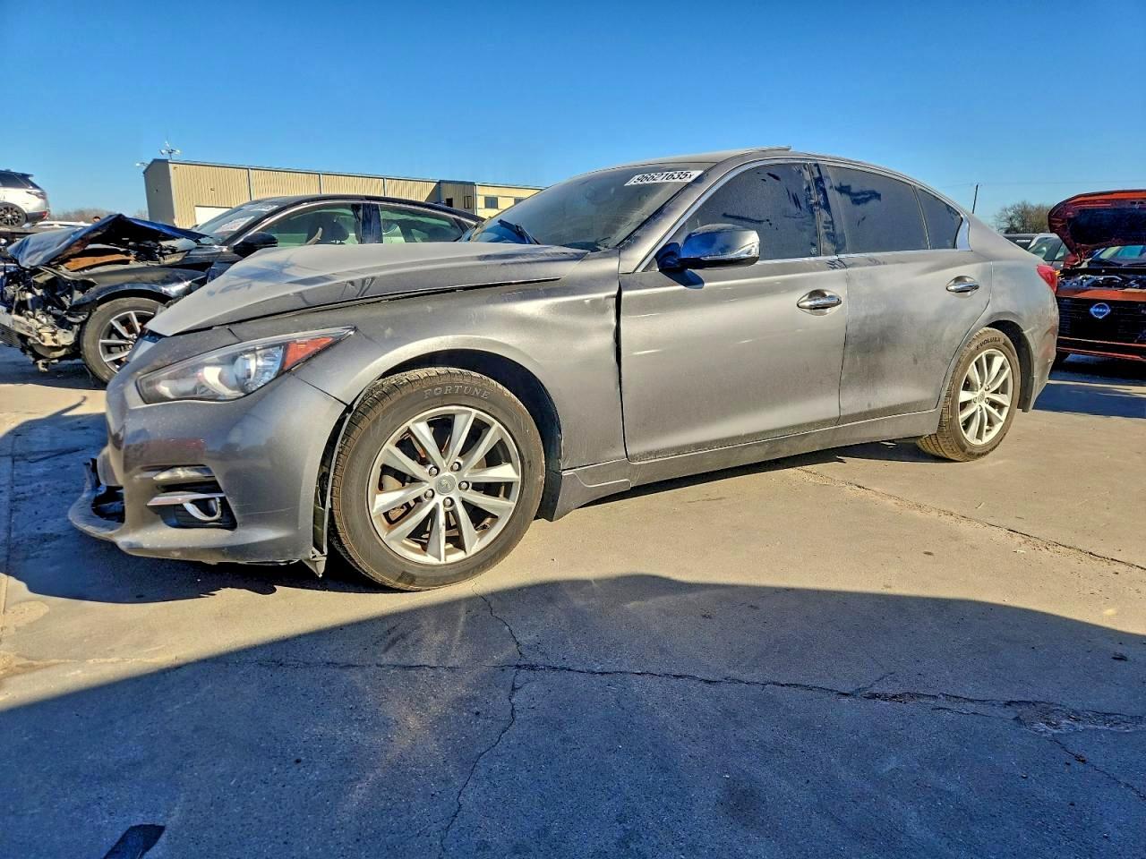 2014 INFINITI Q50