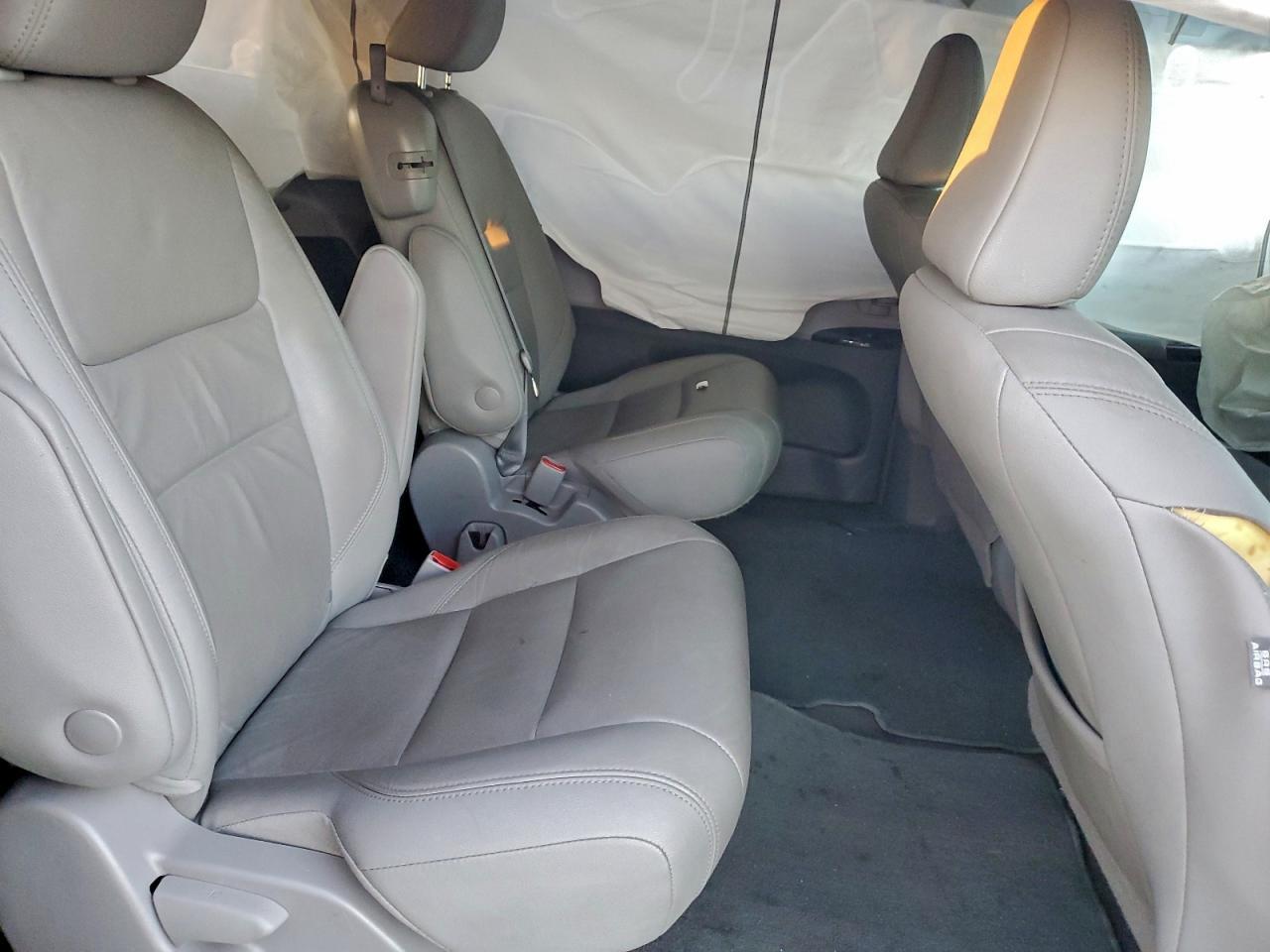 2018 TOYOTA SIENNA