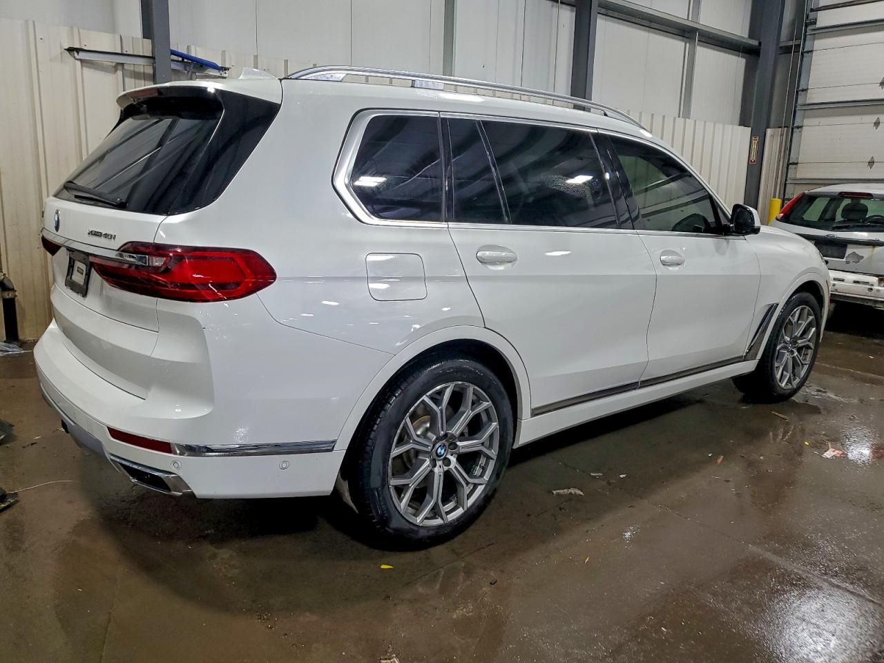 2020 BMW X7