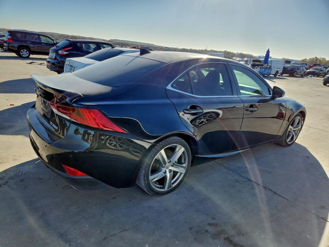 2017 LEXUS IS 200t