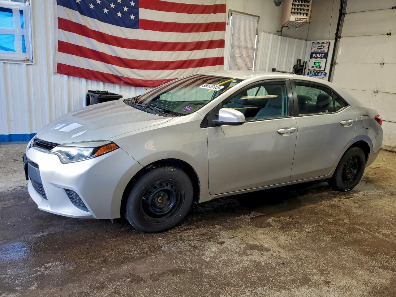 2015 TOYOTA COROLLA