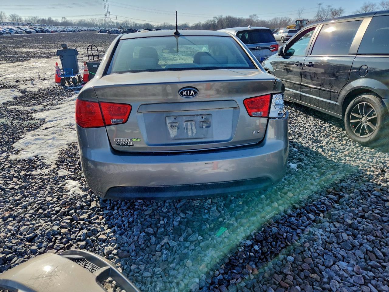 2011 KIA FORTE