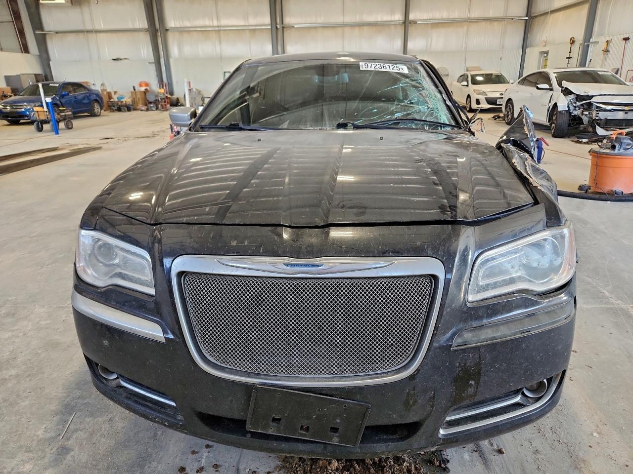2013 CHRYSLER 300