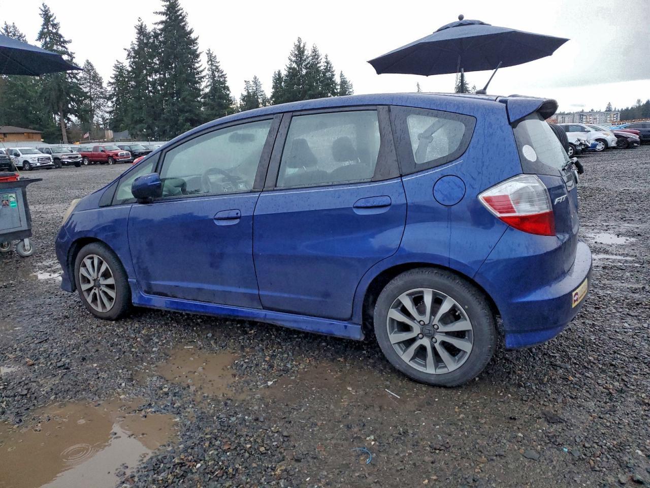 2013 HONDA FIT