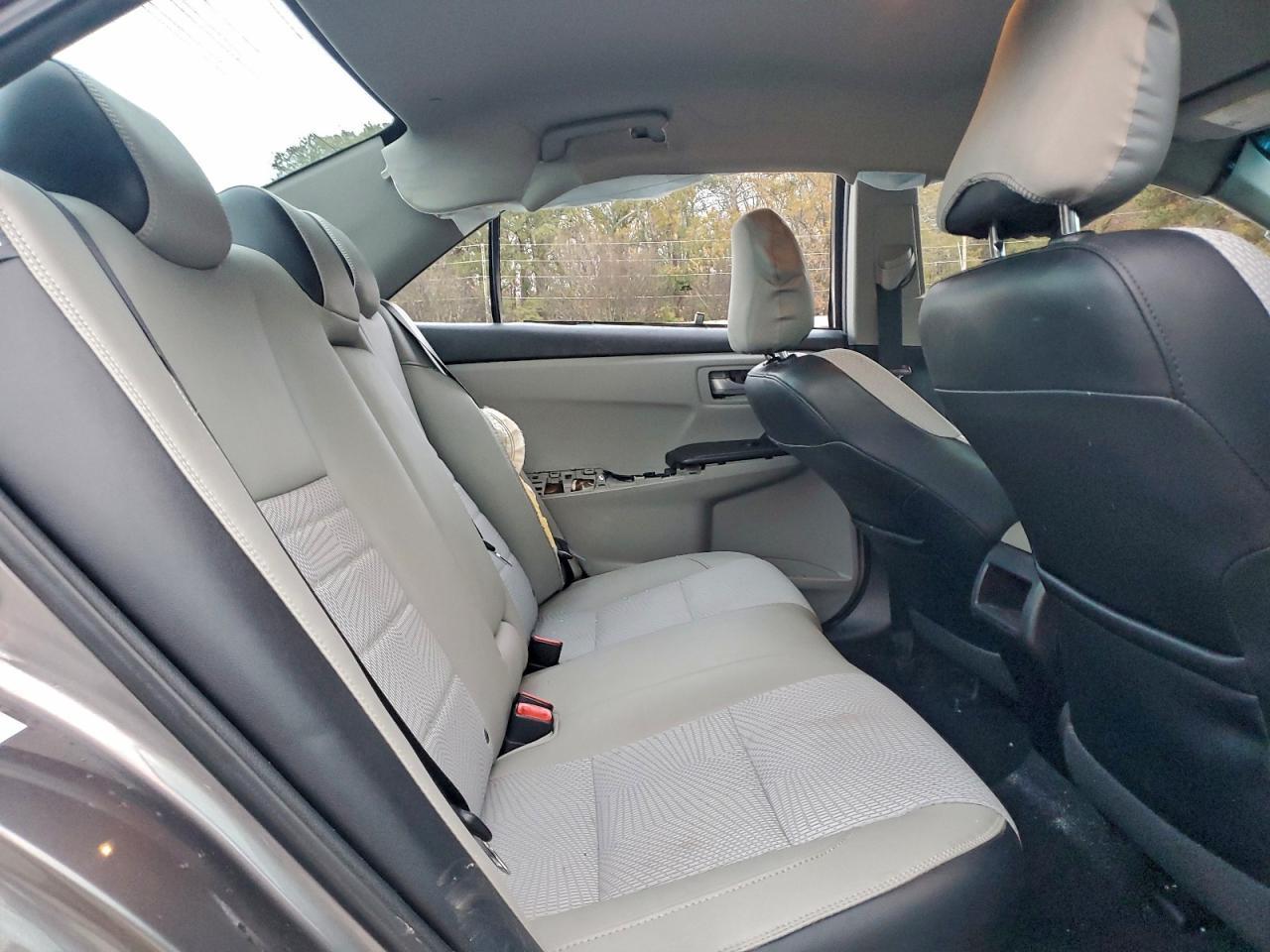 2017 TOYOTA CAMRY