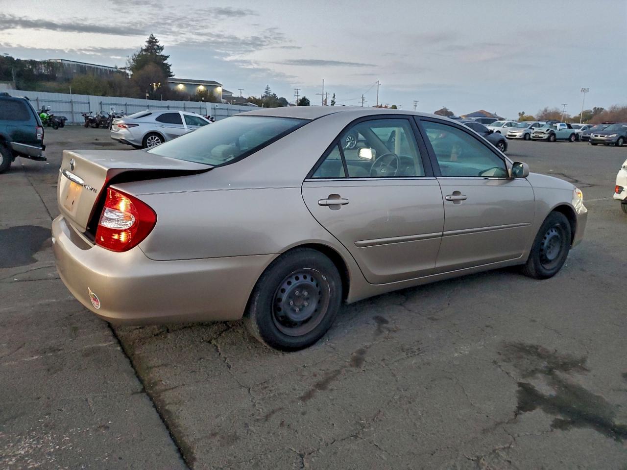 2002 TOYOTA CAMRY