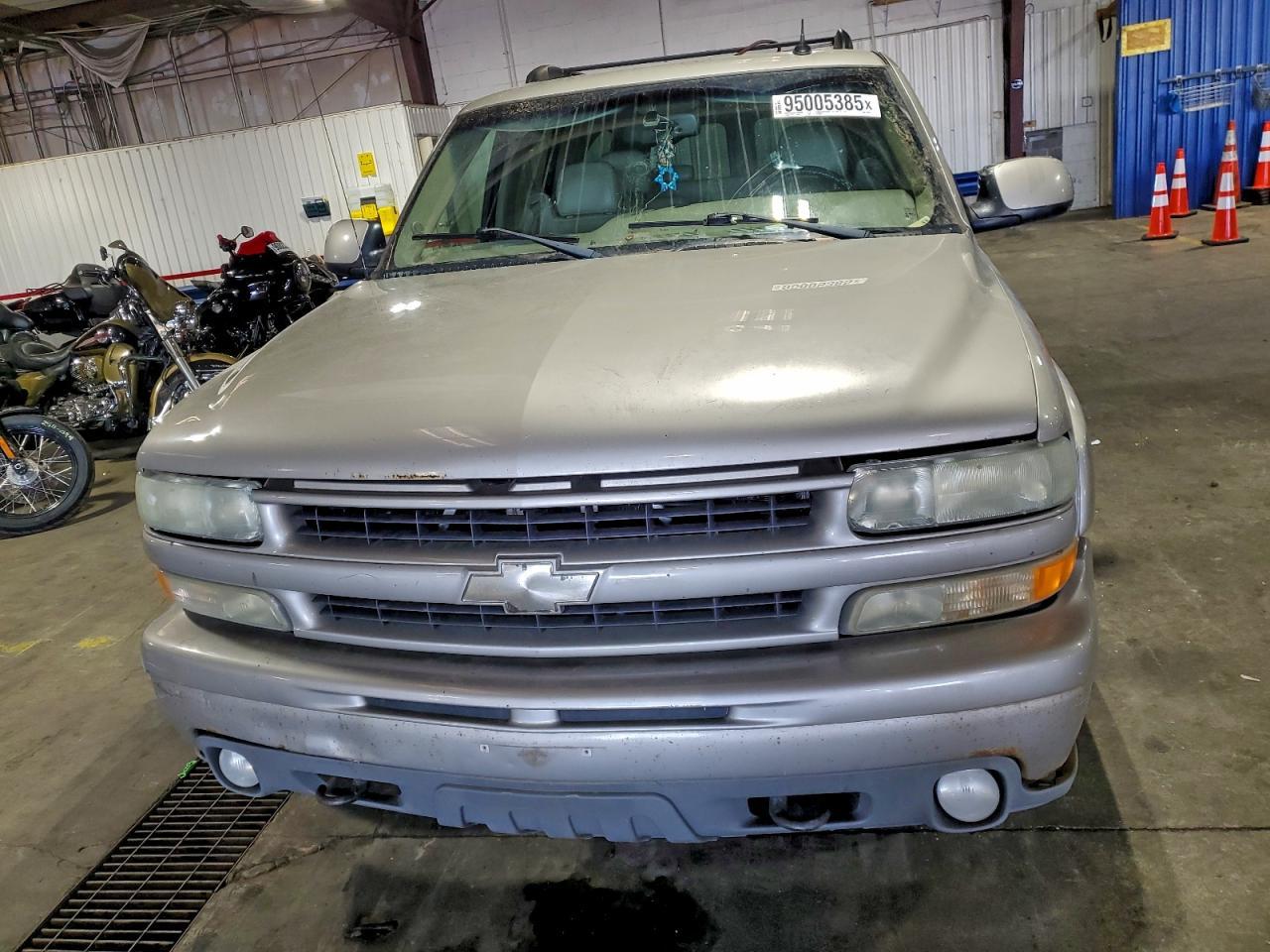 2004 CHEVROLET Suburban