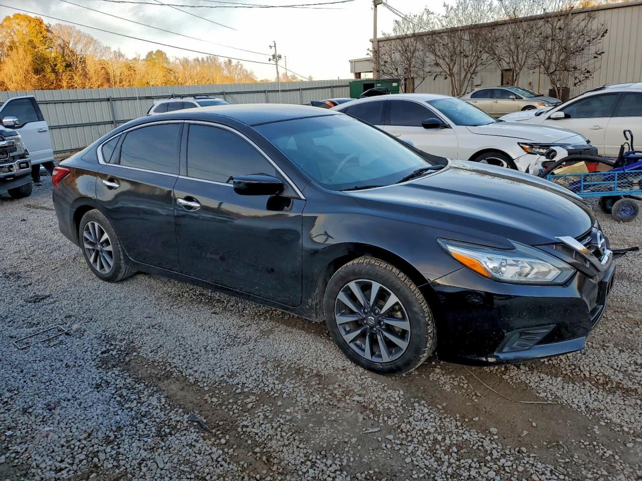 2017 NISSAN ALTIMA