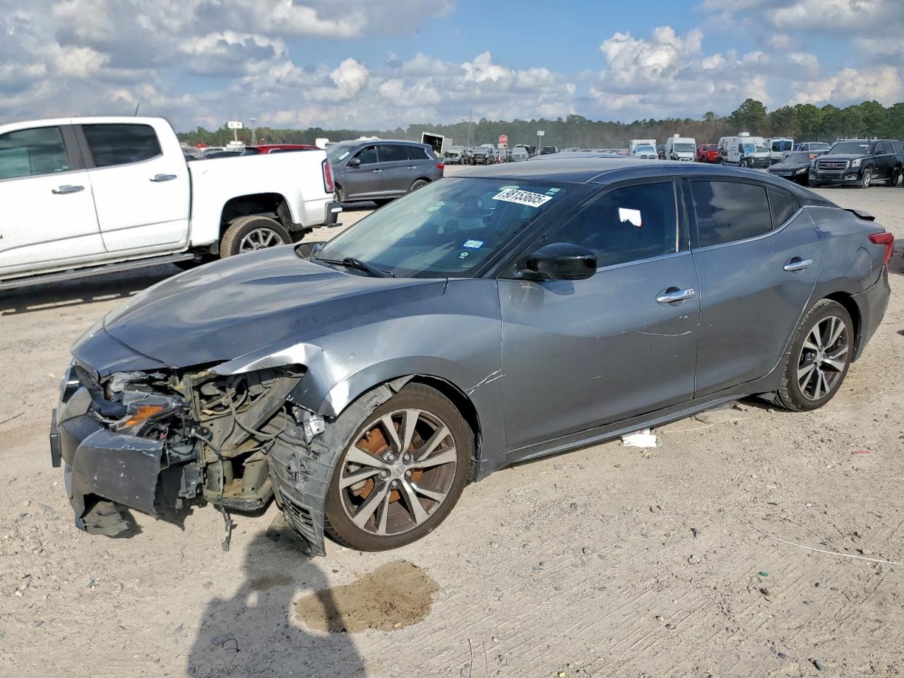 2016 NISSAN Maxima