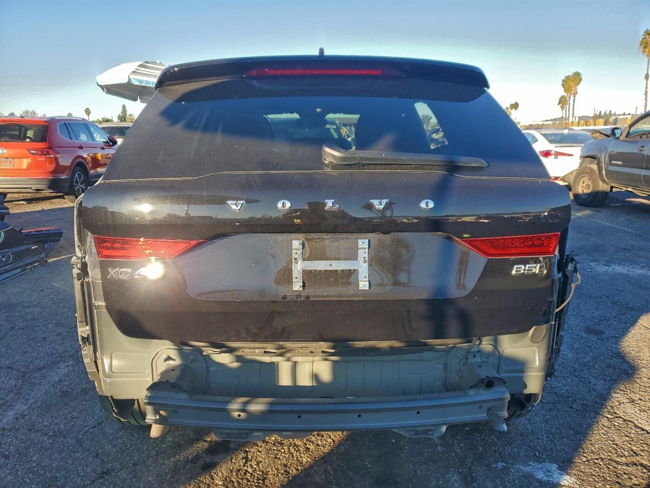2024 VOLVO XC60