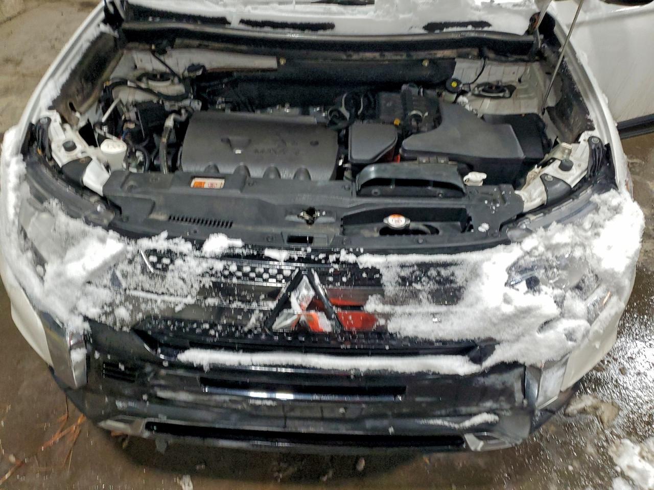 2019 MITSUBISHI outlander