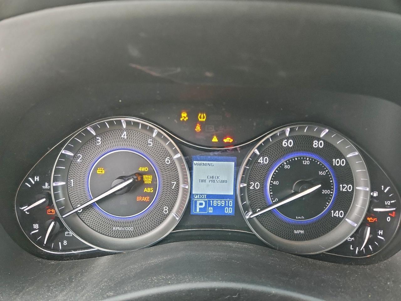 2012 INFINITI QX56