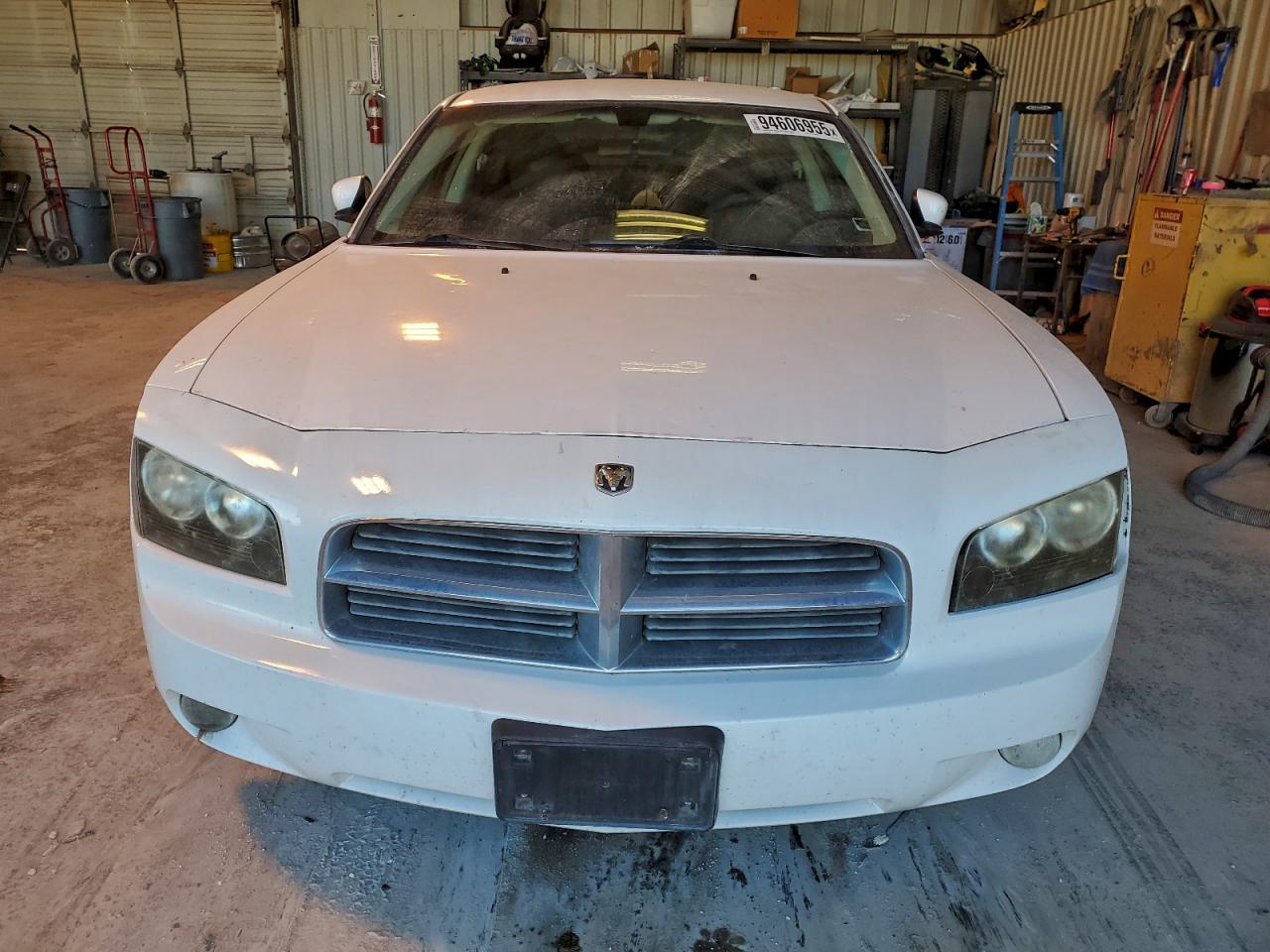 2010 DODGE CHARGER