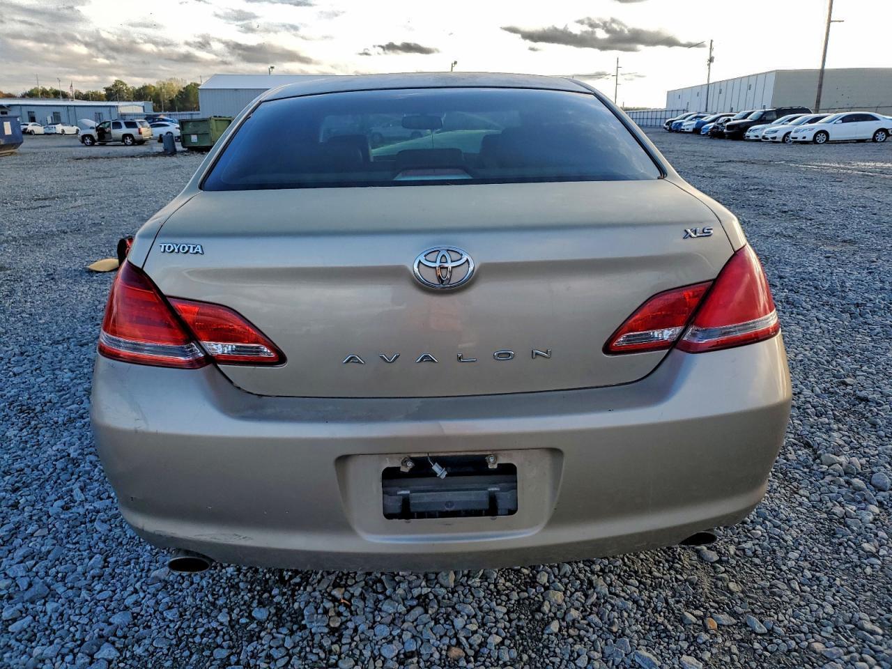 2007 TOYOTA Avalon