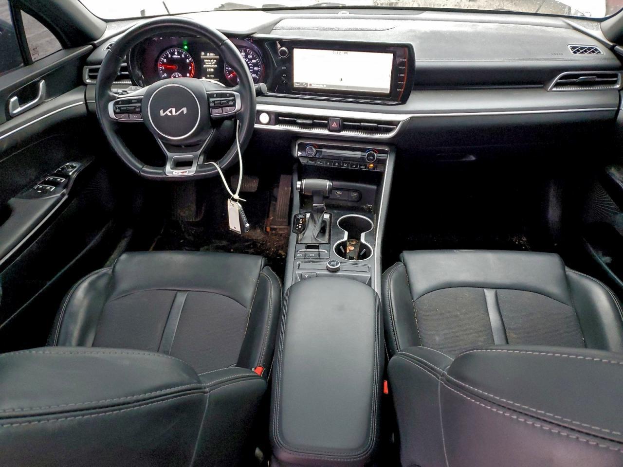 2022 KIA K5