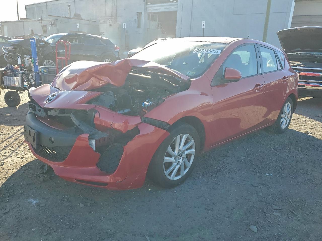 2013 MAZDA 3