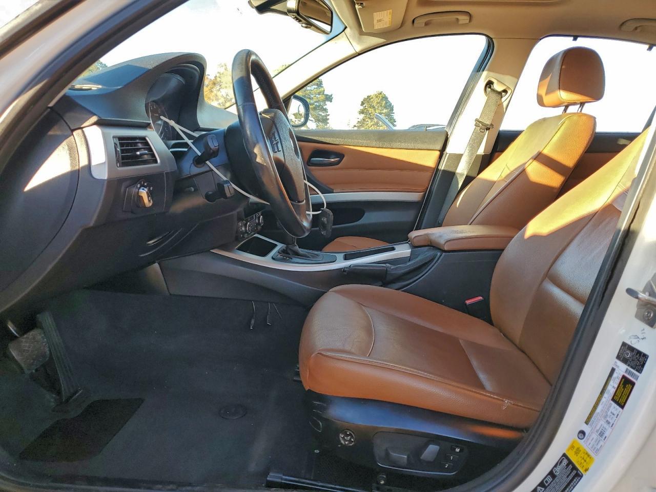 2011 BMW 3 SERIES