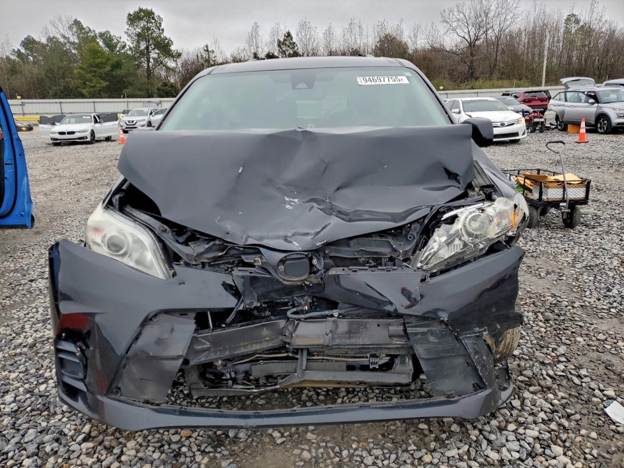 2018 TOYOTA SIENNA