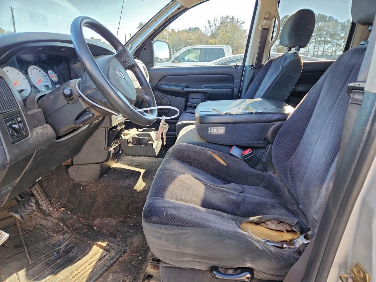 2004 DODGE RAM 1500