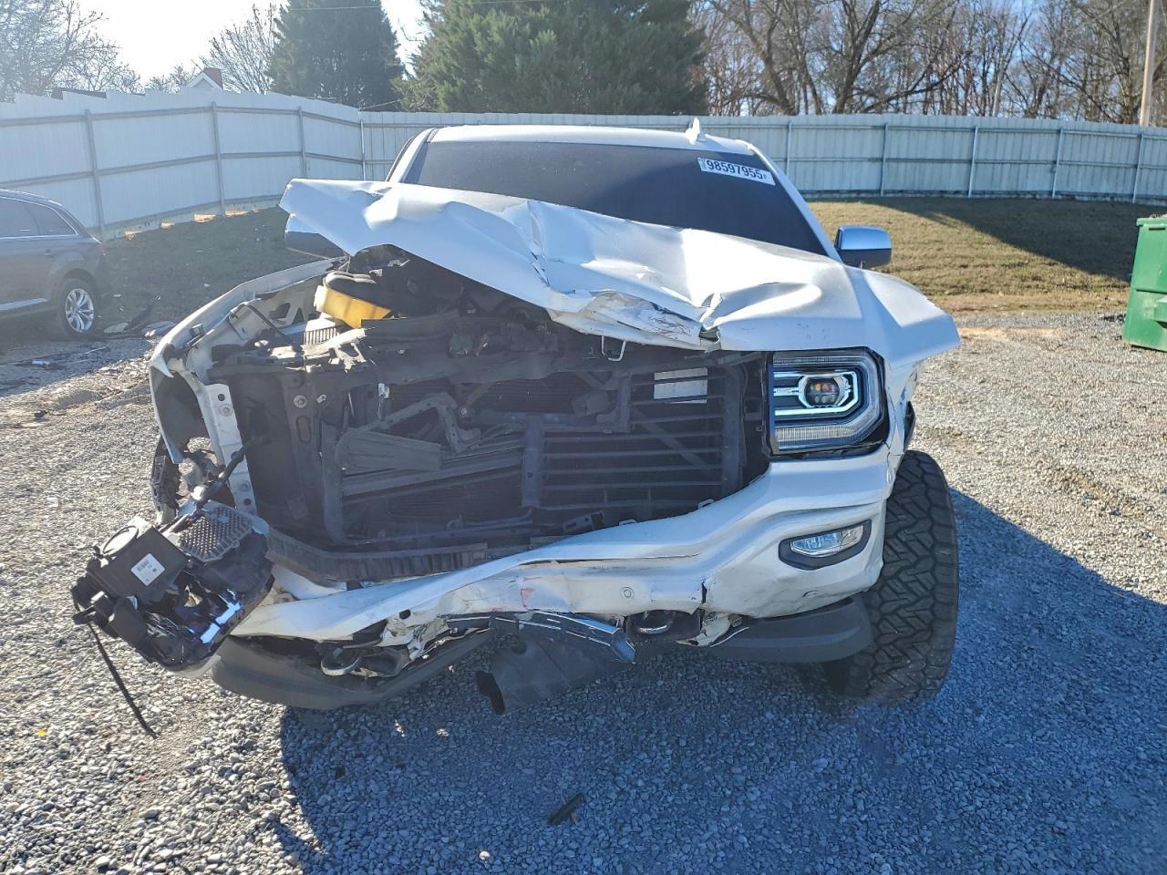 2018 GMC Sierra