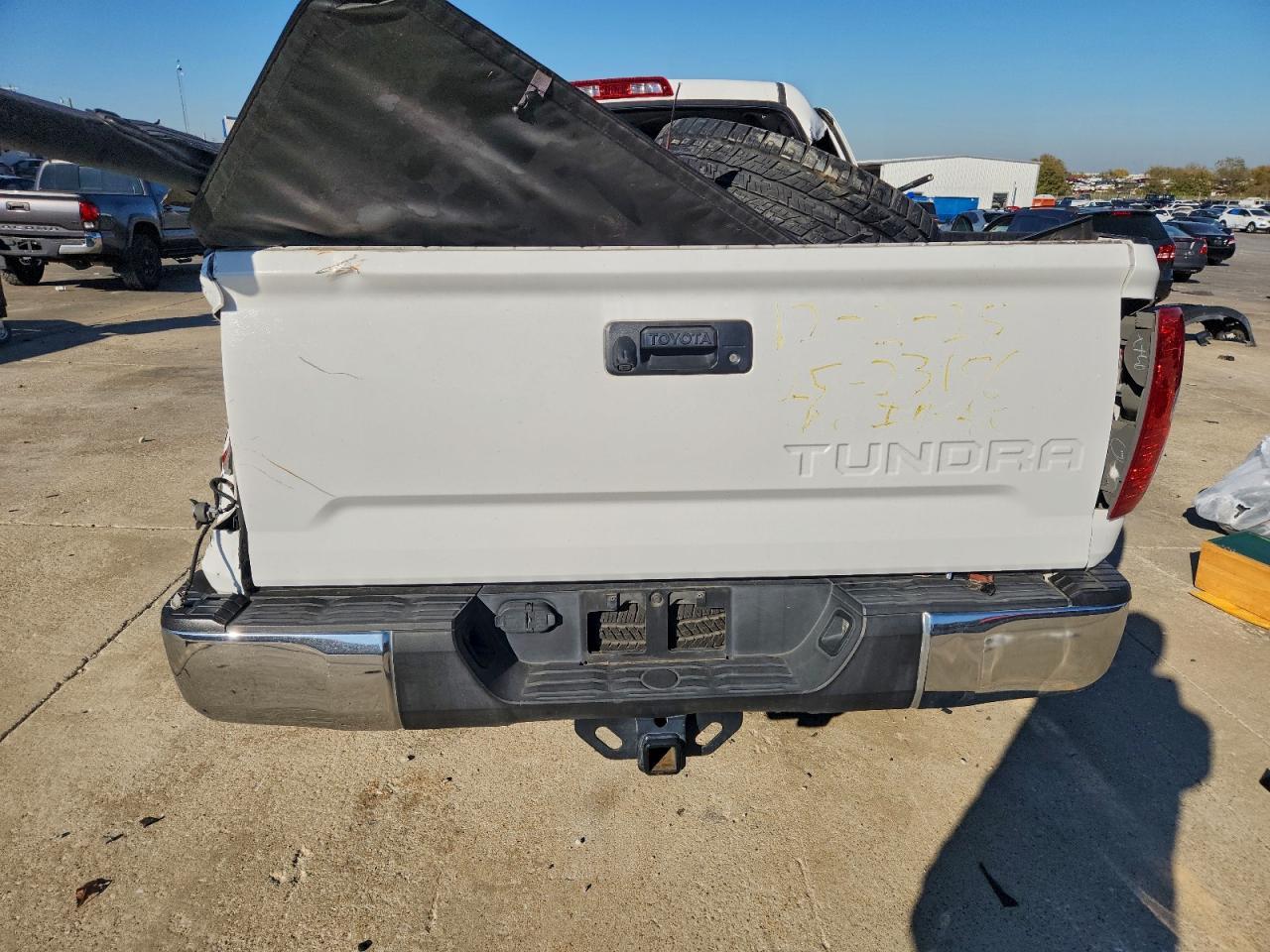 2016 TOYOTA TUNDRA