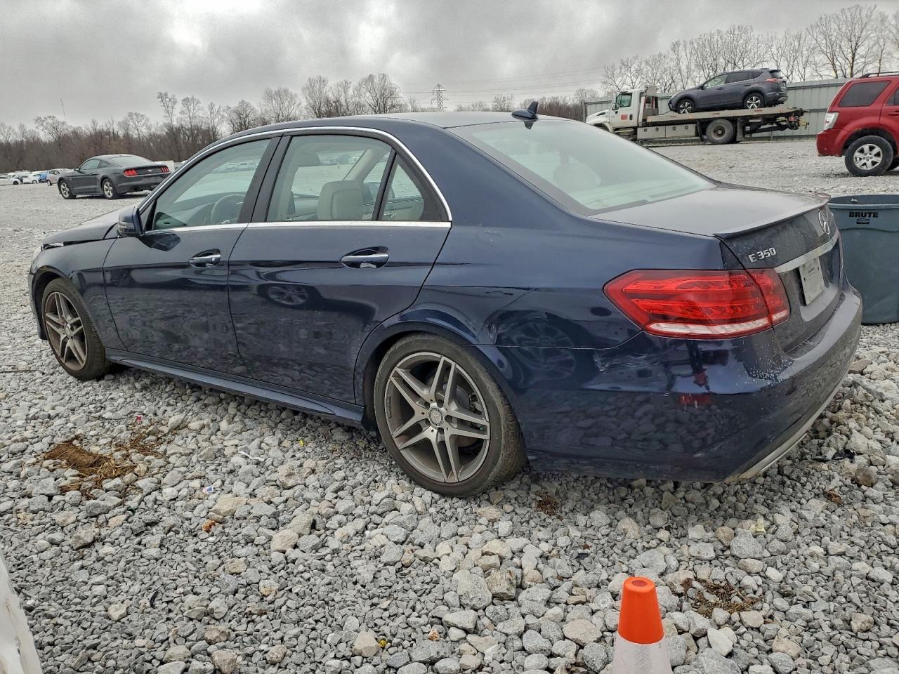 2016 MERCEDES-BENZ E-Class
