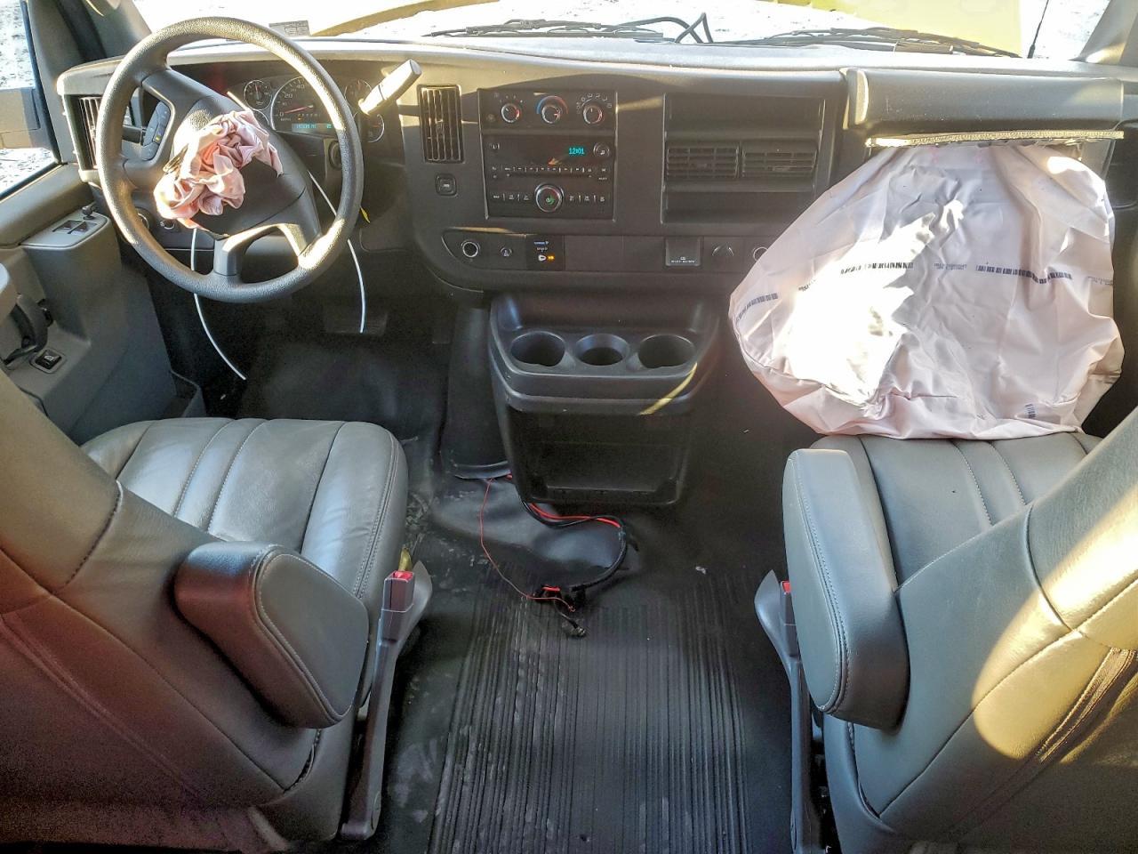 2017 GMC Savana