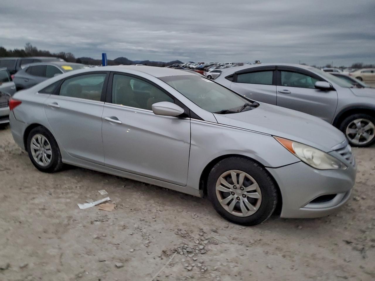 2011 HYUNDAI SONATA