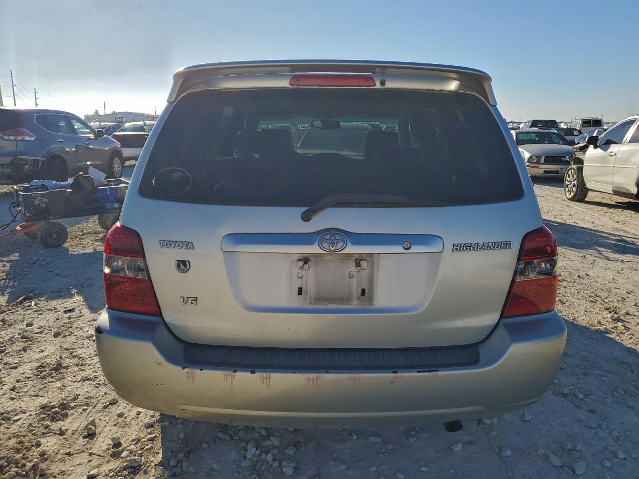 2004 TOYOTA HIGHLANDER