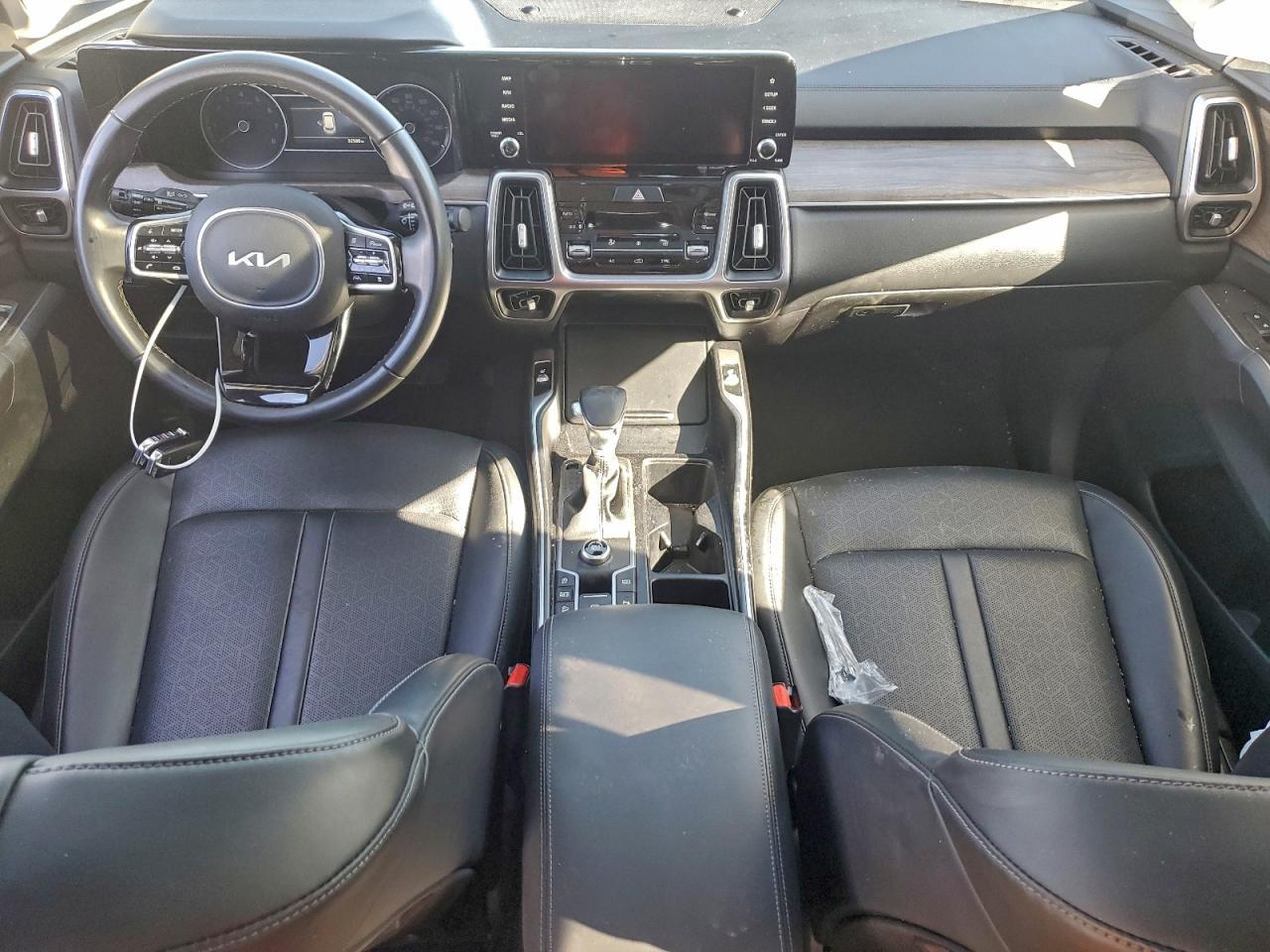 2022 KIA SORENTO