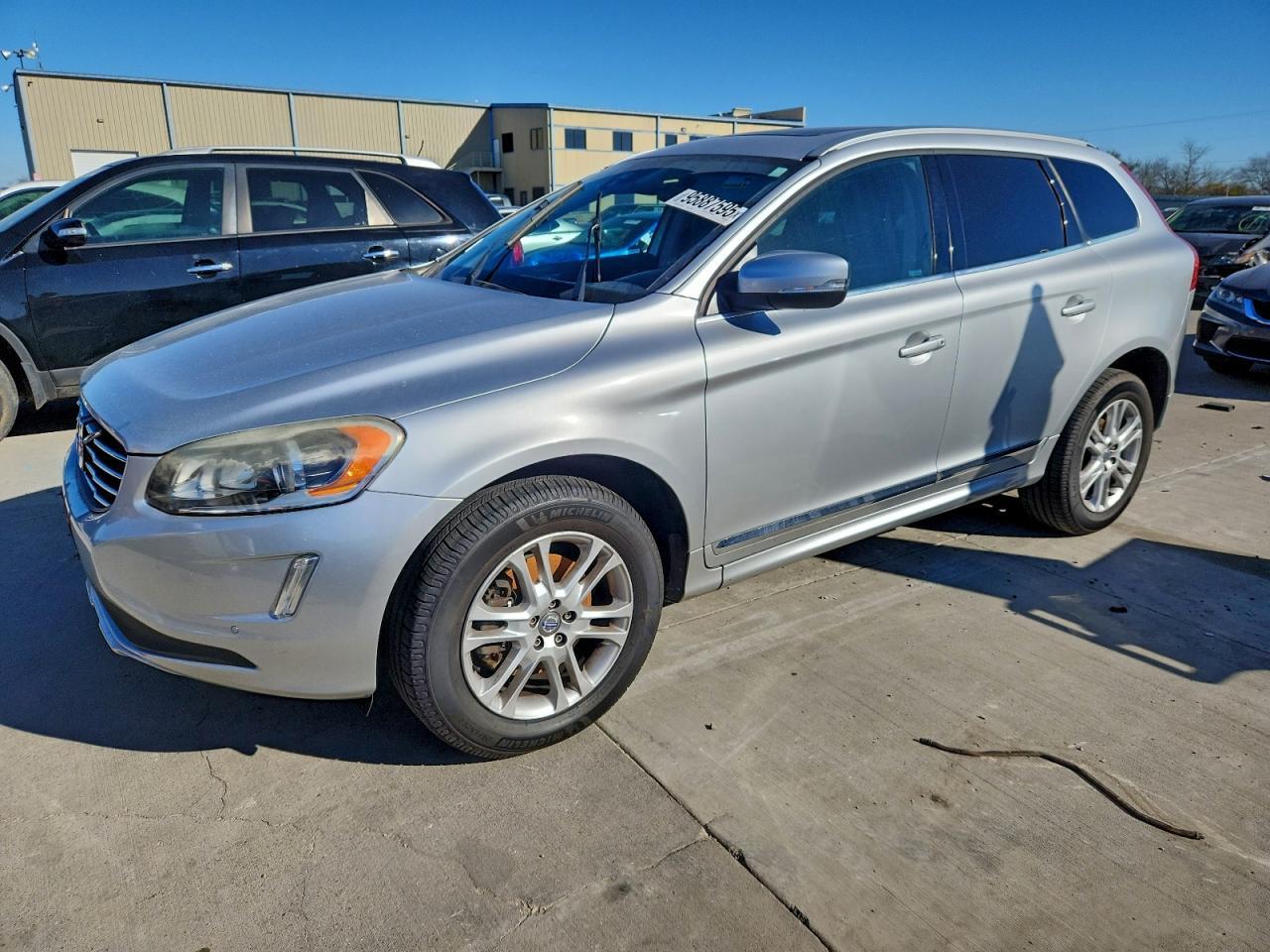 2015 VOLVO XC60
