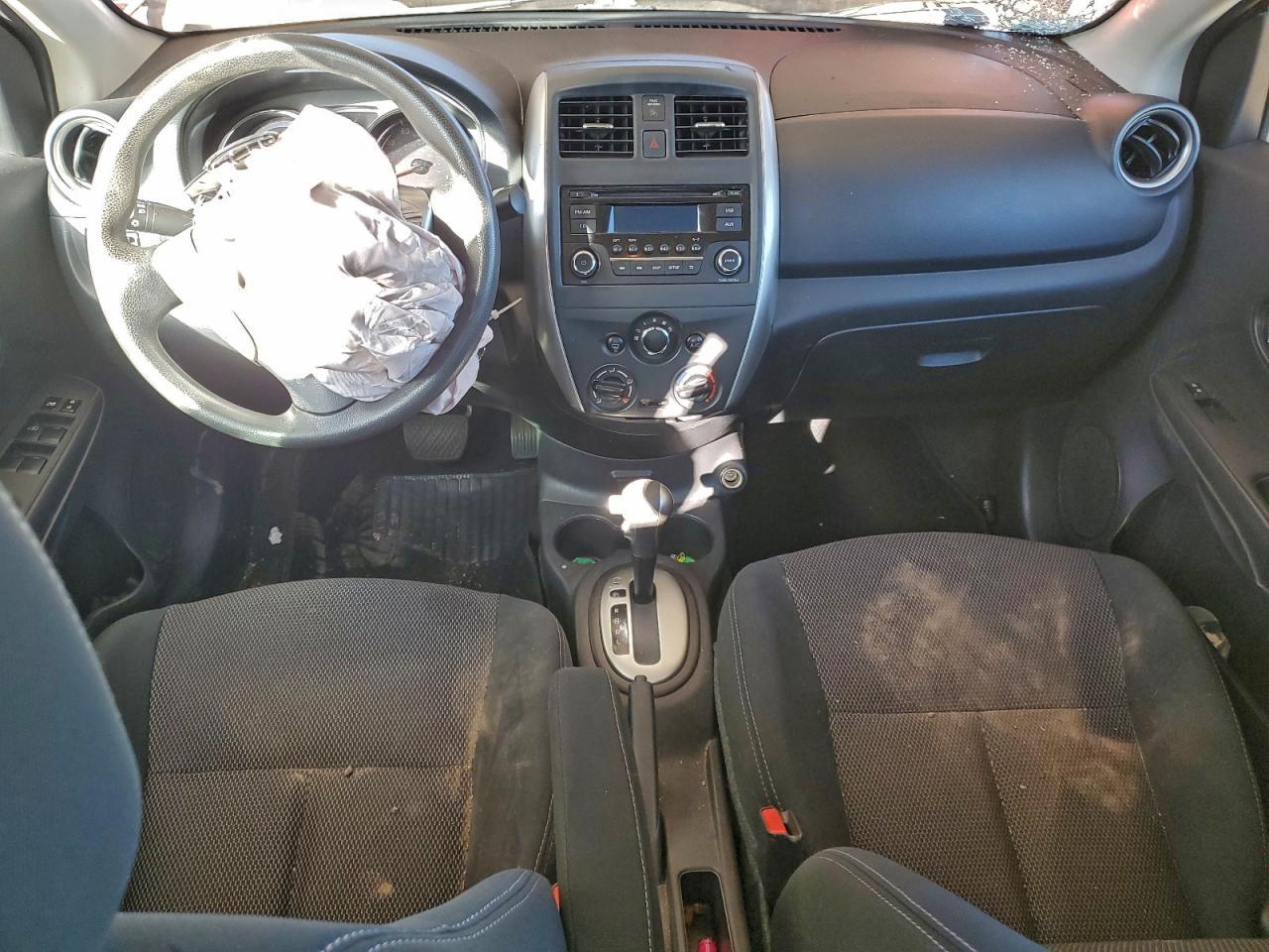 2017 NISSAN VERSA