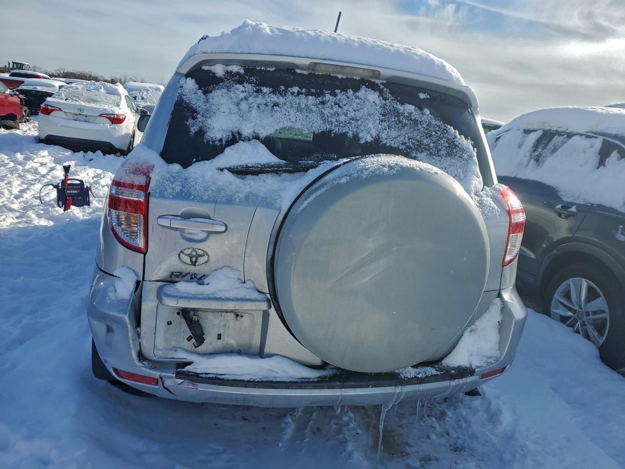 2011 TOYOTA RAV4